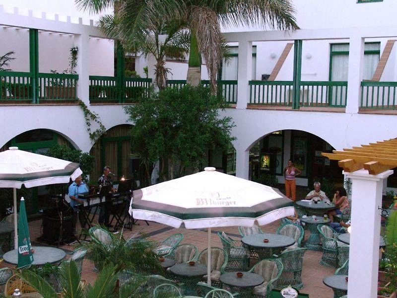 Aparthotel Esquinzo Y Monte Del Mar Playa De Esquinzo Exterior foto